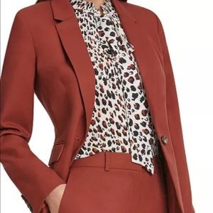 DKNY SET blazer and pants size 4 and blouse sizeS